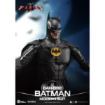 Beast Kingdom DAH-092: The Flash BATMAN Modern Suit (2023) - Image 6