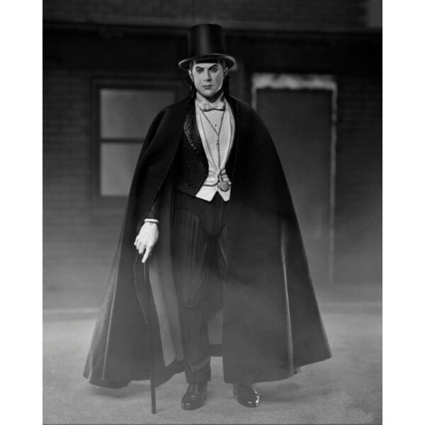 NECA Universal Monsters Ultimate Count Dracula - Image 5