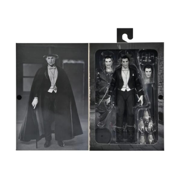 NECA Universal Monsters Ultimate Count Dracula - Image 3